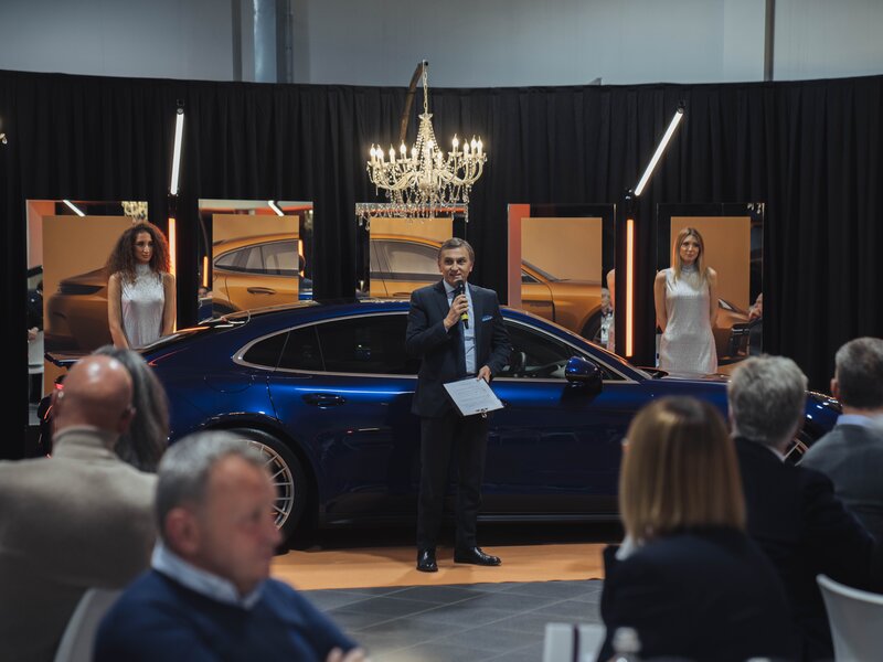 Choose Boldly | La Nuova Panamera